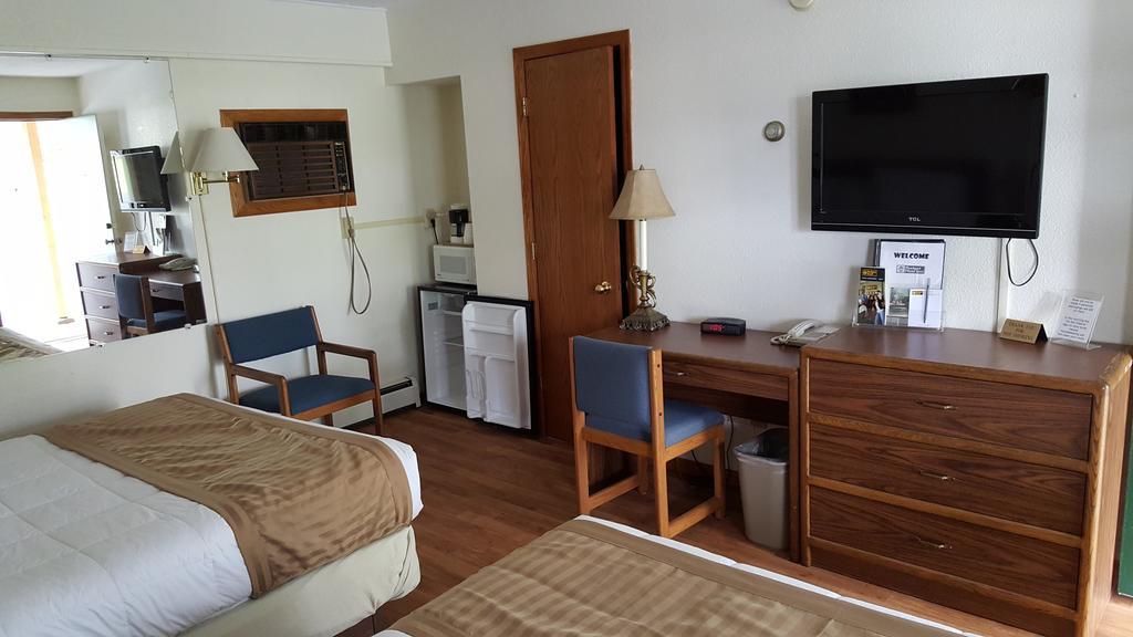 Budget Host Inn Detroit Lakes Ngoại thất bức ảnh