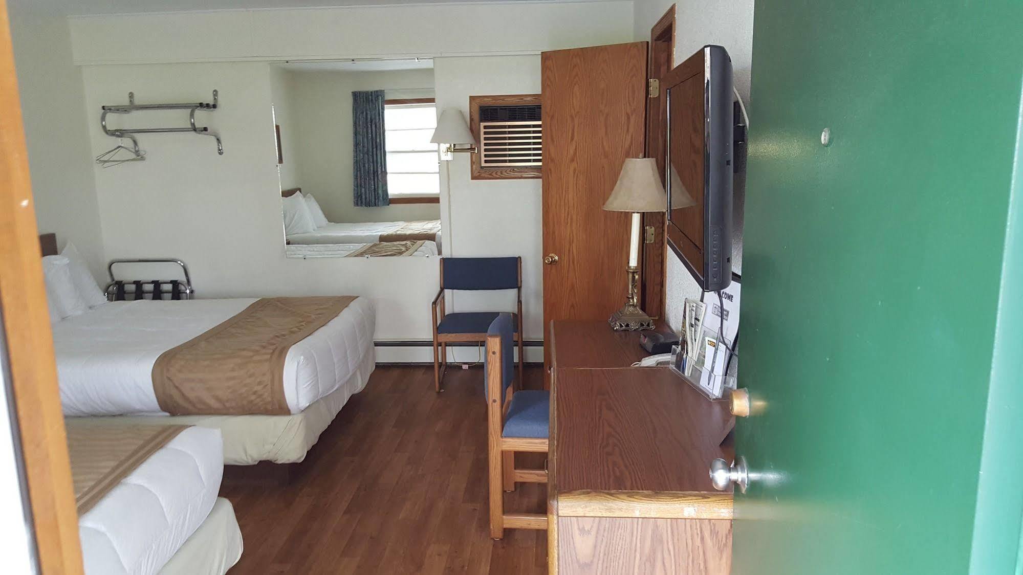Budget Host Inn Detroit Lakes Ngoại thất bức ảnh