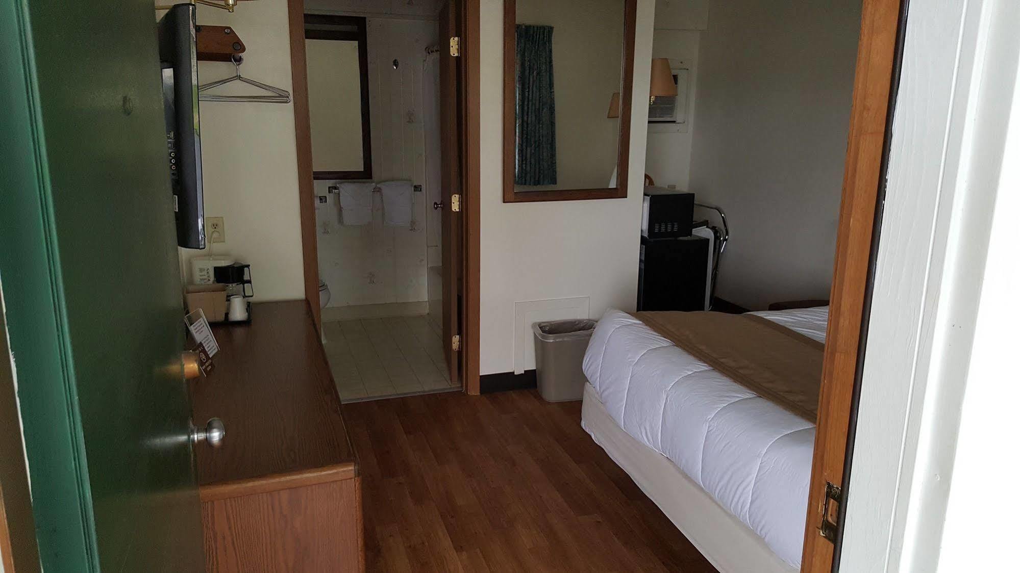 Budget Host Inn Detroit Lakes Ngoại thất bức ảnh