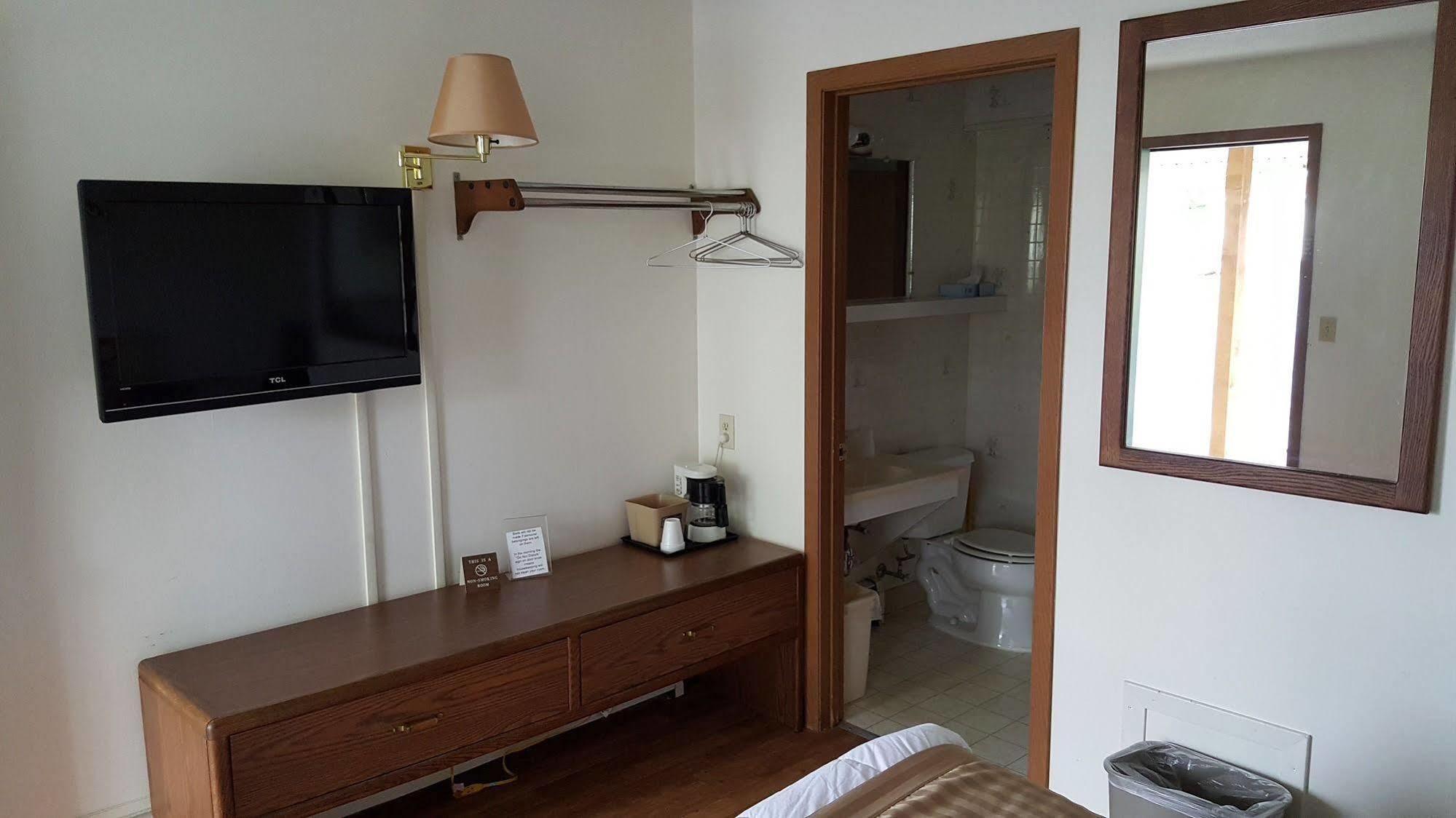 Budget Host Inn Detroit Lakes Ngoại thất bức ảnh